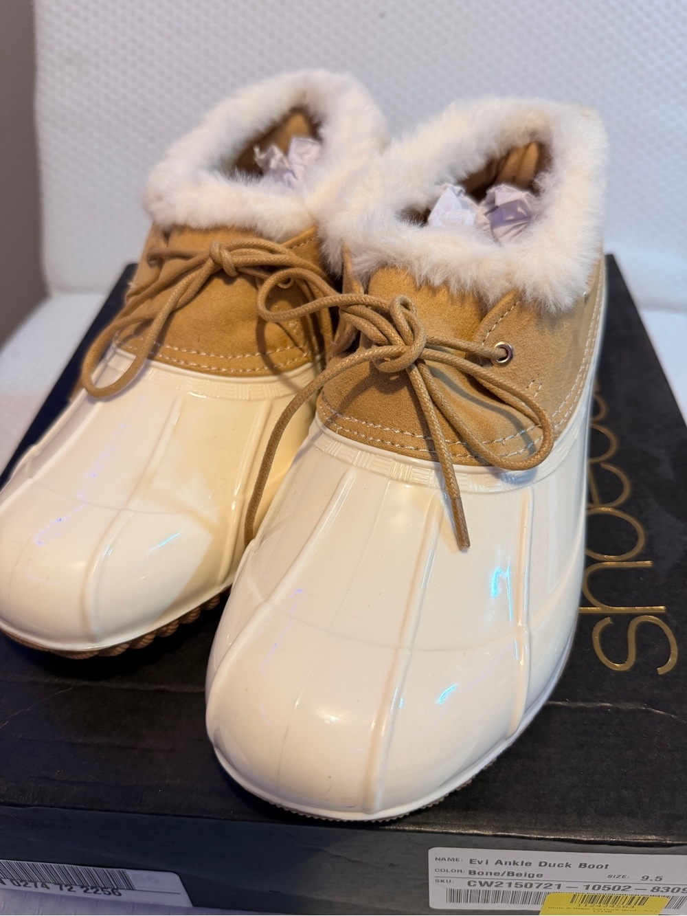 Shoe Dazzle Two-Tone Tan and White Faux-Fur Duck Boots